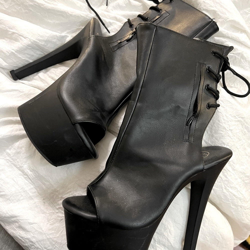 Please Adore Heels